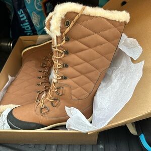 Women's Brown Quilted Winter Boots